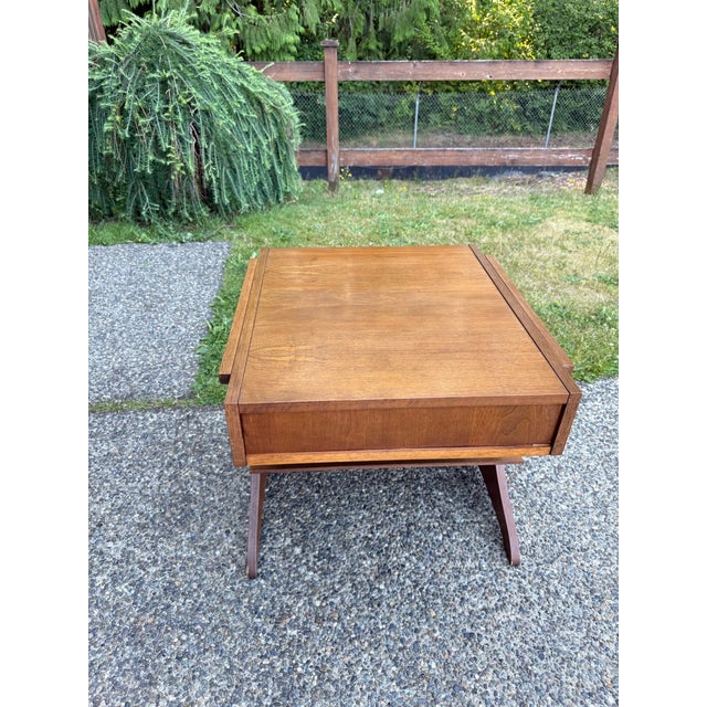 Mid-Century Modern Sculpted Kroehler Walnut 1960's Side Table For Sale - Image 11 of 11