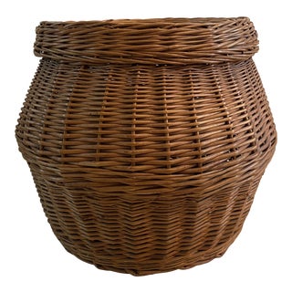 Large Vintage Boho Wicker Basket With Lid For Sale