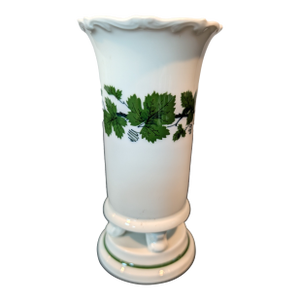 Antique Meissen Porcelain Vase – Blue-Green Ivy Pattern With Scalloped Rim, Late 19th Century