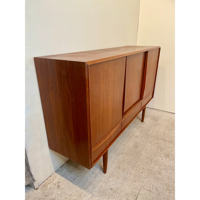 1960s Danish Teak Buffet / Credenza / Bar Cabinet For Sale - Image 9 of 9