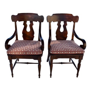Bernhardt Mahogany Arm Chairs Pair Vintage Stretcher Base 80s For Sale