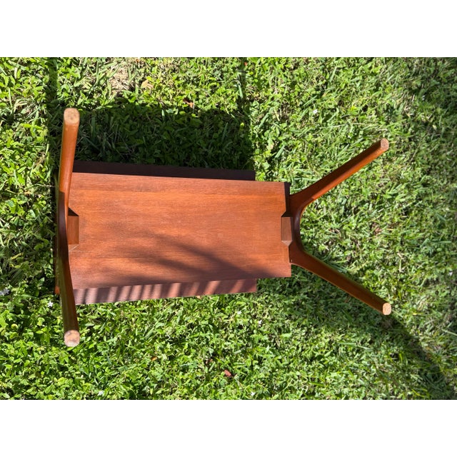Wood Mid 20th Century Modern Sculptural Wood Side Table For Sale - Image 7 of 10