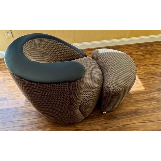 Contemporary Beautiful Vintage Nautilus Swivel Chair and Ottoman/Footrest From Directional Designed by Vladimir Kagan For Sale - Image 3 of 12