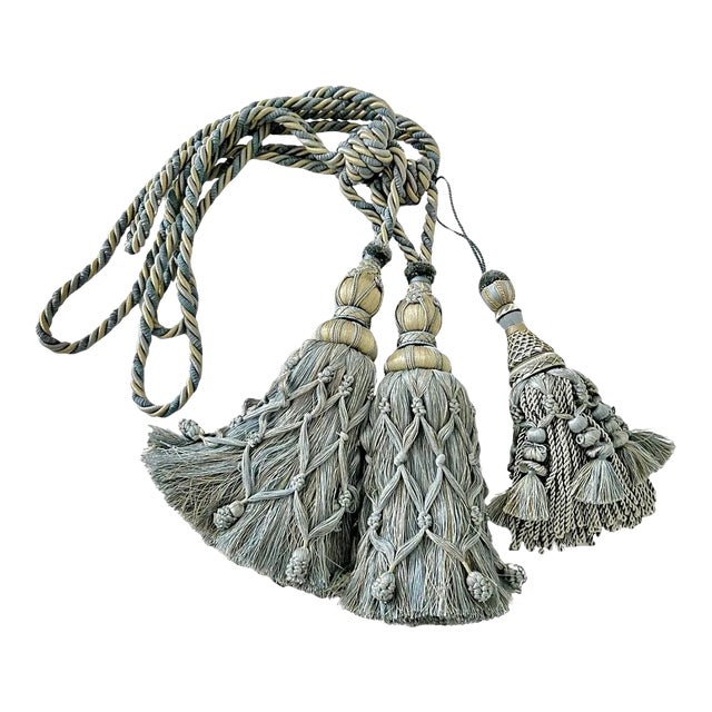 Exquisite Vintage French-Style Tassel Set – Opulent Window & Furniture Accents, the Set of 3 For Sale