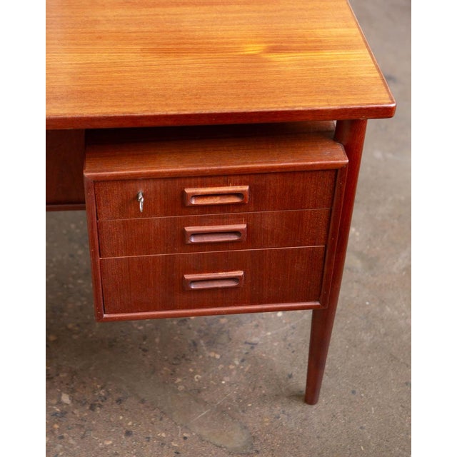 Attributed Hp Hansen Danish Modern Teak Writing Desk, 1960s For Sale - Image 14 of 14