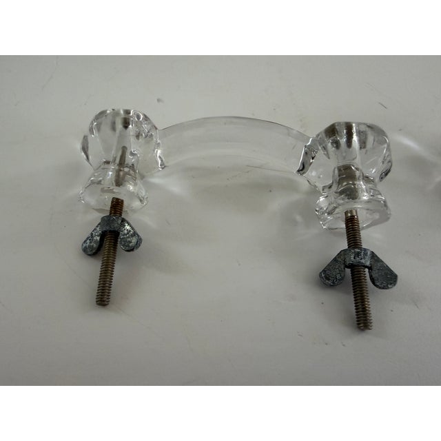 Pair of Vintage Clear Glass Bridge Drawer Pulls, 1930s–1940s Glass Cabinet Knobs== For Sale - Image 11 of 18