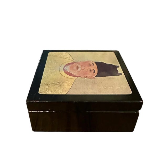 Black Vintage Chinoiserie Chinese Ancestor Lacquerware Decorative Box With Set of 6 Coasters in the Manner of Mottahedeh , C.1970 For Sale - Image 8 of 11