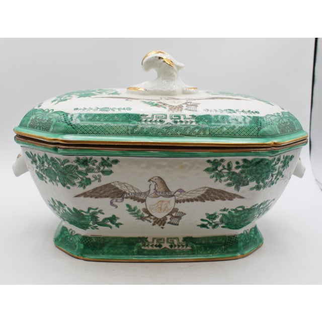 Circa 1912-49 Green Fitzhugh Chinese Export Porcelain Armorial Tureen, Cover, & Undertray For Sale - Image 13 of 14