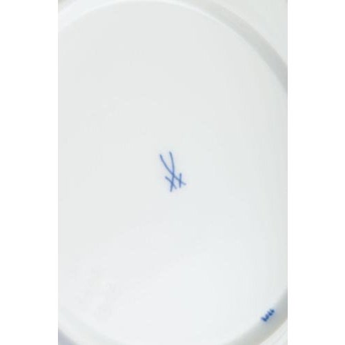 Early 20th Century Porcelain Salad Plates with Blue Onion Pattern from Meissen, Set of 3 For Sale - Image 4 of 5