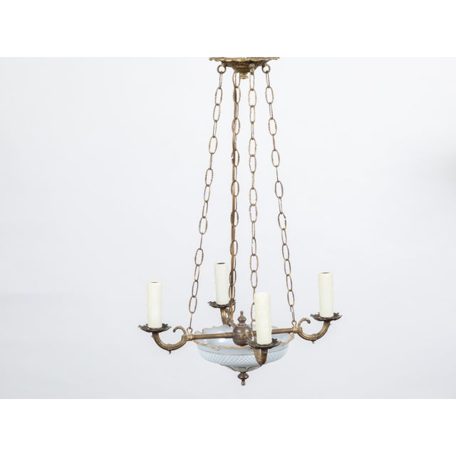 French French 1900s Opaline Four-Light Chandelier with Leaf Motifs and Profiled Links For Sale - Image 3 of 7