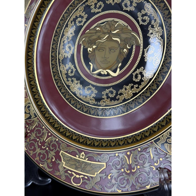Red Large Black, Red and Gold Medusa Plates by Versace for Rosenthal, 1990s, Set of 12 For Sale - Image 8 of 15