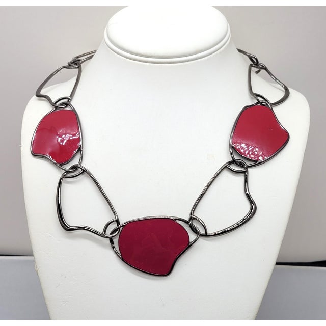 1990s Vintage Signed Monet Modernist Red Enamel Necklace For Sale - Image 5 of 11