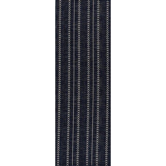 Momeni Contemporary Indoor/Outdoor Riviera Jaunt Rug in Navy, 2'7" x 7'6" Runner For Sale