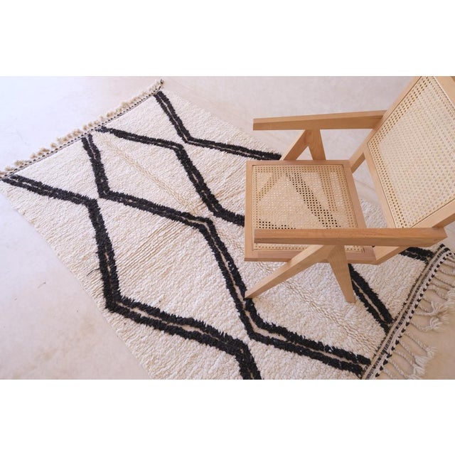 2020's Black and White Moroccan Rug - 8 X 4.9 Ft For Sale - Image 4 of 10