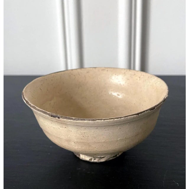 Antique Korean Ceramic Komogai Chawan with Tamagode Glaze For Sale - Image 10 of 13