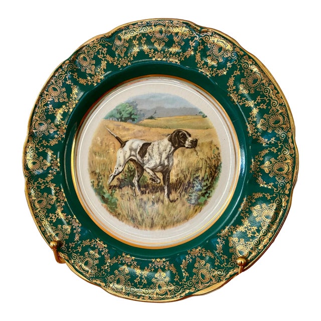 Late 20th Century Irish Hunting Dog Plate With Stand For Sale