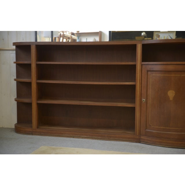 English Wooden Bookcase, 1900, in Very Good conditions. Designed 1890 to 1919