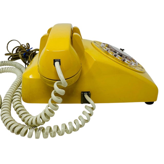 Vintage 1970s Western Electric 500dm Yellow Rotary Phone | Retro Bell System Landline | Mid-Century Modern Decor | Tested & Working For Sale In Tampa - Image 6 of 14