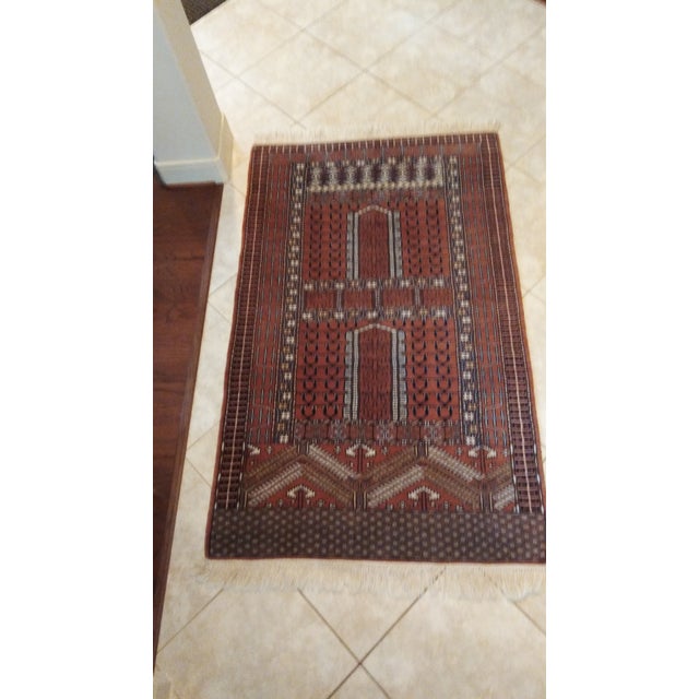 Lovely Tabriz Prayer Rug in classic brown earthy tones. Blends well with many decors. Measures 64" x 39". Excellent...