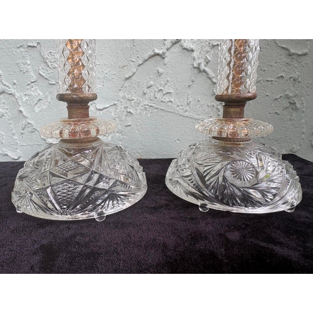 Hollywood Regency Vintage Cut Crystal Boudoir Table Lamps – Pair With Diamond Point Columns & Eagle Sockets For Sale - Image 3 of 11