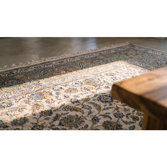 1940s Ivory Floral Antique Persian Formal Kashan Carpet 10' X 16' Knotted Pile Wool Rug For Sale - Image 15 of 15