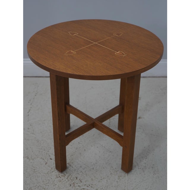 Mission Pair Stickley Inlaid Mission Oak Round Lamp Tables For Sale - Image 3 of 13