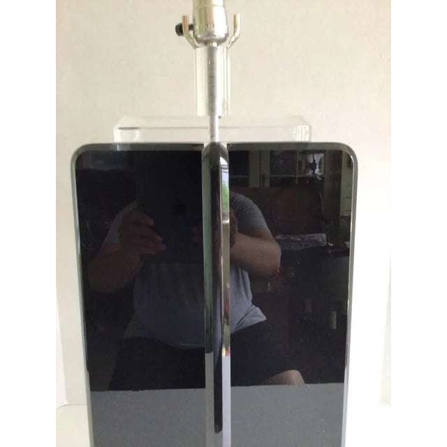 Plastic 1970s Clear and Black Lucite Table Lamp With Lucite Finial For Sale - Image 7 of 9