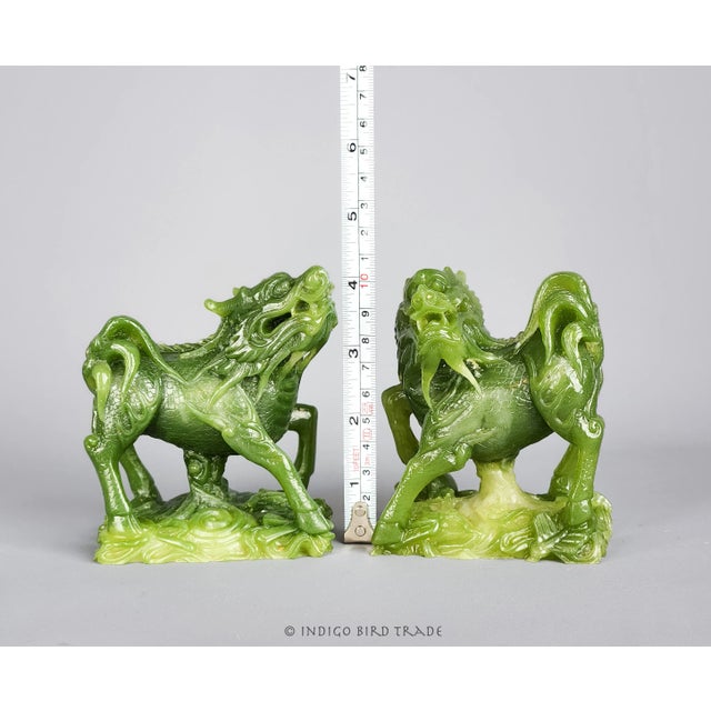 Early 20th Century Pair of Vintage Chinese Foo Dog Statues in Jade Color For Sale In Greenville, SC - Image 6 of 8