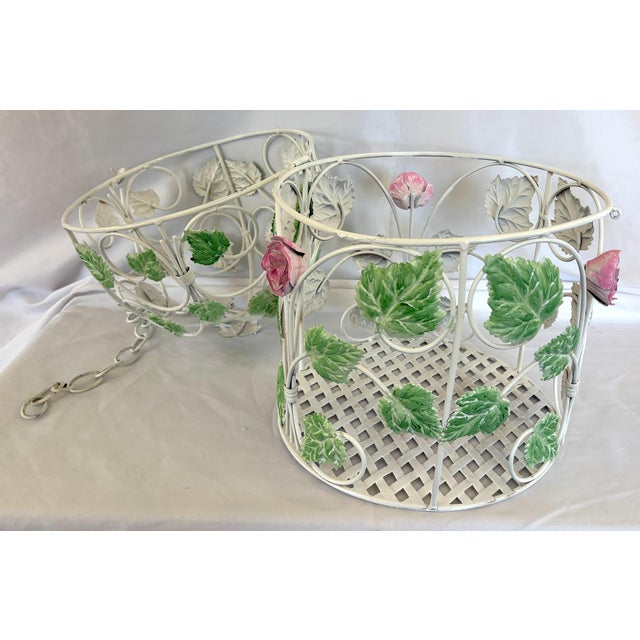 Early 20th Century Vintage Italian Painted Tole Birdcage With Foliage and Rosette Decorations For Sale - Image 5 of 12