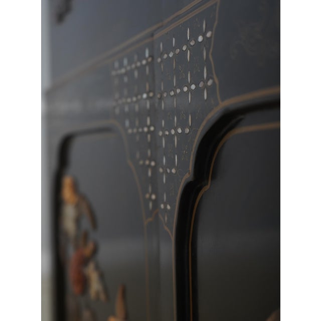 Chinese Lacquer Ebonized 6 Panel Screen Divider For Sale - Image 9 of 17