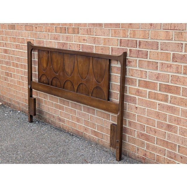 Mid-Century Modern Vintage Attributed Broyhill Brasilia Mid Century Walnut Queen Headboard For Sale - Image 3 of 5