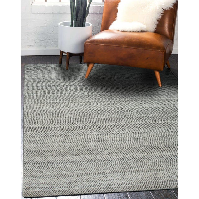 4x6 Louie Harlow Gray Solid Open Field Modern Handmade Wool Carpet Rug For Sale - Image 10 of 10
