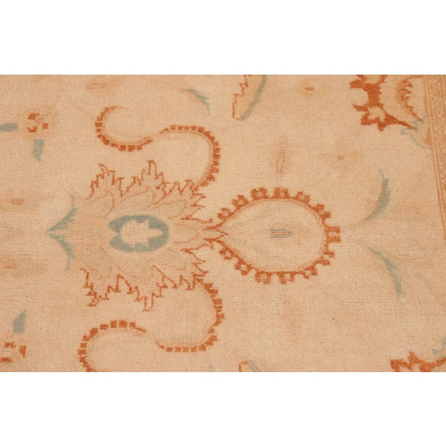 1990s Classic Ziegler Beige Orange Hand-Knotted Wool Rug - 8'1'' X 9'11'' For Sale - Image 5 of 7