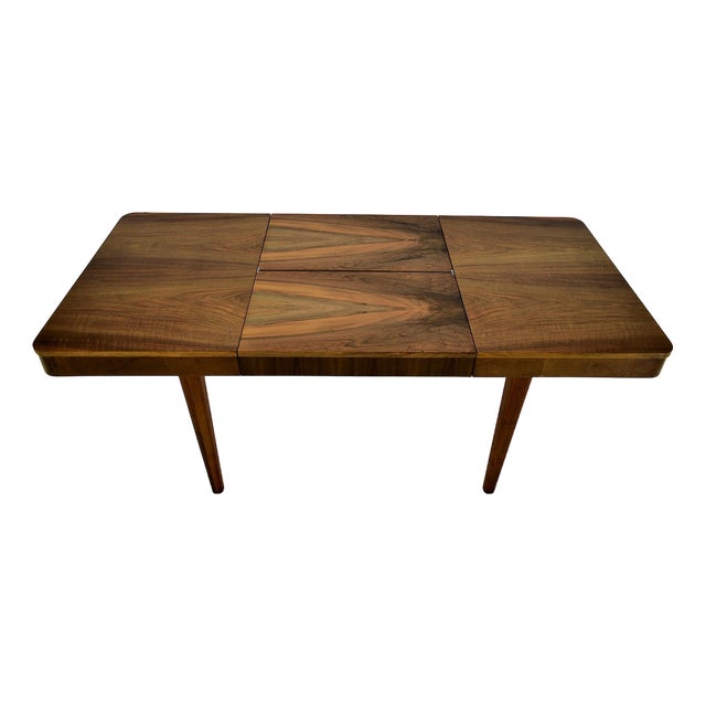 Czechoslovakian Extendable Dining Table in Walnut by Jindrich Halabala, 1940s For Sale