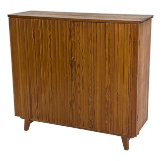 Swedish Fur Series Model 810 Cabinet in Pine by Göran Malmvall for Karl Andersson, 1940 For Sale
