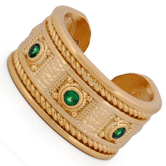 Early 21st Century Mystic Queen Emerald Cuff Gold Ring, Size 4 For Sale - Image 5 of 8