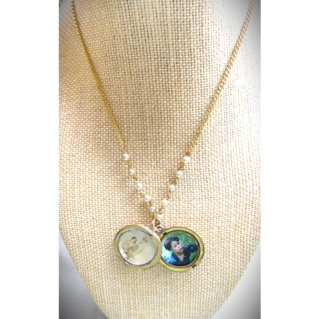 14k Gold Turn of the Century Open Locket, Gold and Pearl Chain For Sale - Image 10 of 16