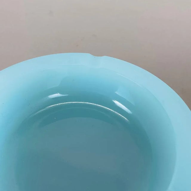 Blue Murano Opaline Glass Ashtrays from Cenedese, 1960s, Set of 2 For Sale - Image 8 of 18