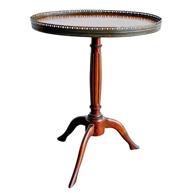 Antique French Neoclassical Mahogany Sunburst Inlaid Oval Side Table With Pierced Brass Gallery, Circa 1900 For Sale In San Diego - Image 6 of 14