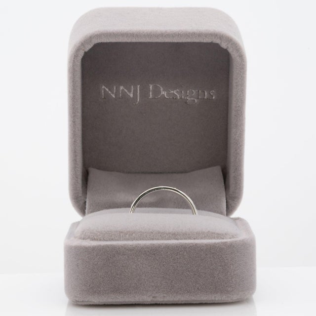 Earth Mined Diamonds Band Ring in Solid 14k Gold – Stackable Minimalist Jewelry, Size 6.75 For Sale - Image 4 of 9