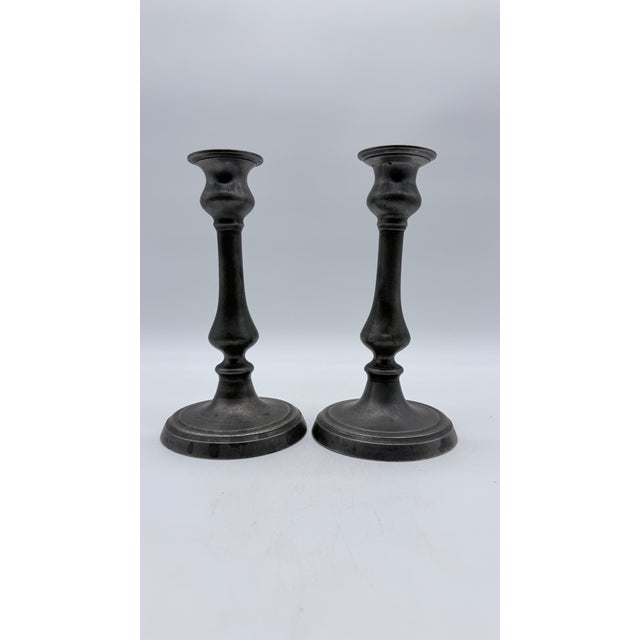 Antique Pair of American Pewter Candlesticks With Push Up Rods, Circa 1820s–1830s For Sale - Image 11 of 12