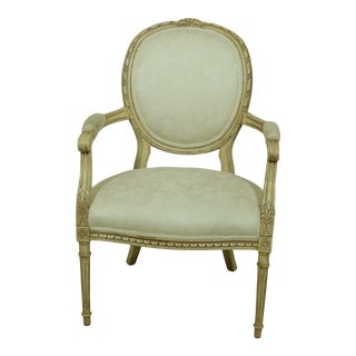 Henredon French Louis XV Medallion Back Armchair For Sale