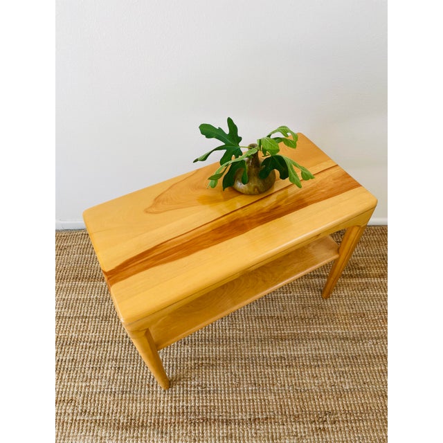 1950s Vintage 1950s Heywood Wakefield Tiered Open Shelf Side Table For Sale - Image 5 of 9