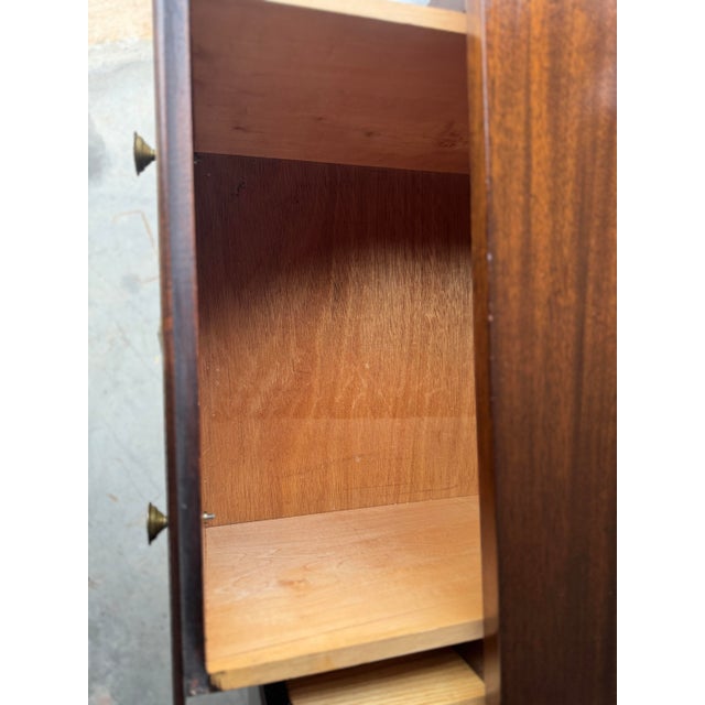 Late 20th Century Hepplewhite Style Mahogany Sideboard With Brass Hardware and Tapered Legs For Sale - Image 11 of 12