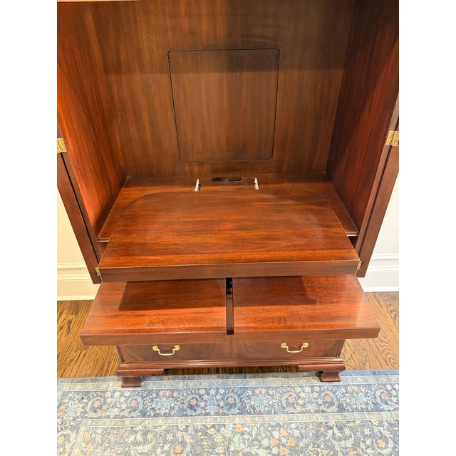 1990s Henkel Harris Flame Mahogany Chippendale Tv Armoire – Style 1246, Finish #29 For Sale - Image 9 of 12