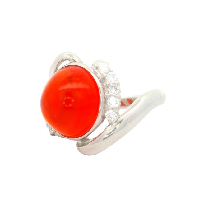 Early 21st Century 6.77 Carat Mexican Fire Opal Diamond Platinum Ribbon Ring, Size 7 For Sale - Image 5 of 6