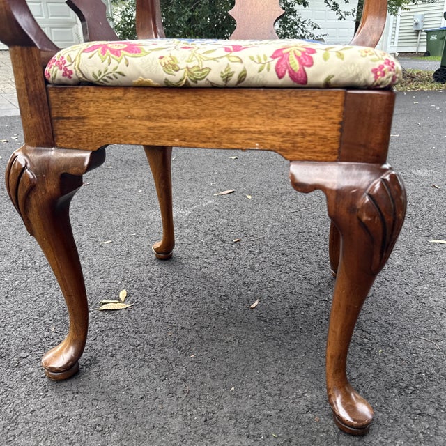 Queen Anne Mahogany Corner Chair Circa 18th Century For Sale - Image 9 of 12