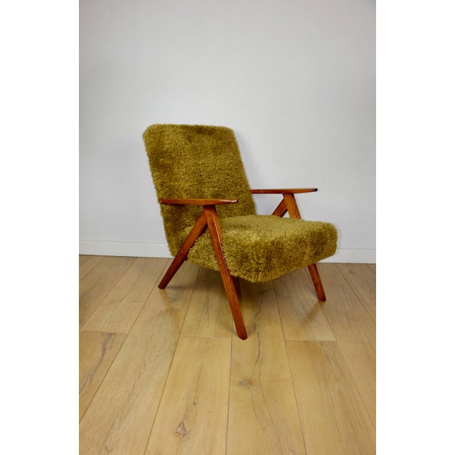 Vintage B-310 Var Lounge Chair with Khaki Long Hair Upholstery, 1970s For Sale - Image 10 of 10