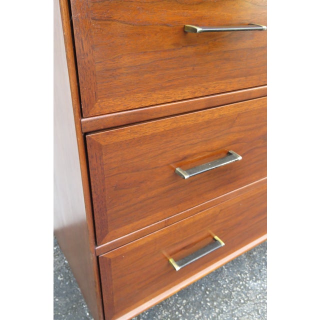Mid 20th Century Ramseur Furniture Mid Century Modern Small Dresser Chest 6170 For Sale - Image 13 of 18
