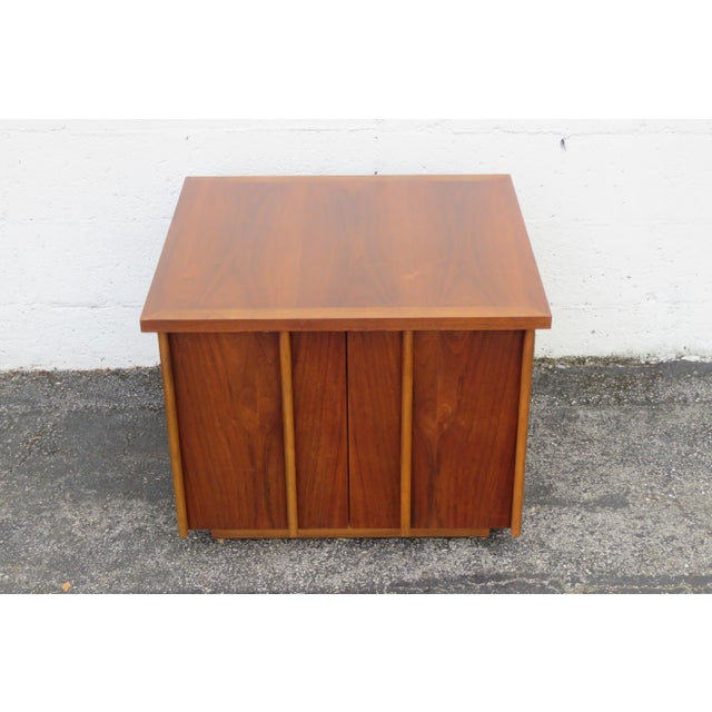 Lane Mid Century Modern Nightstand Side End Lamp Table Bar Commode For Sale - Image 9 of 12
